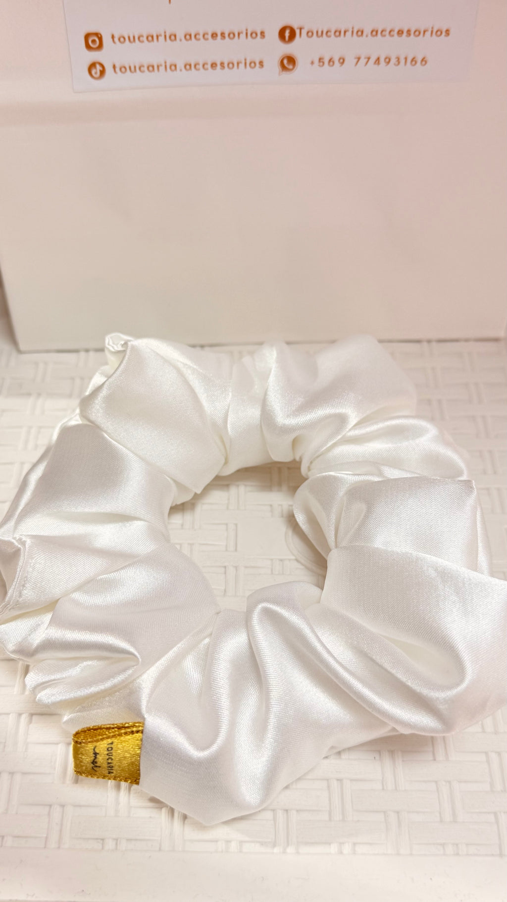 SCRUNCHIE MEDIANO SEDA ELEGANC