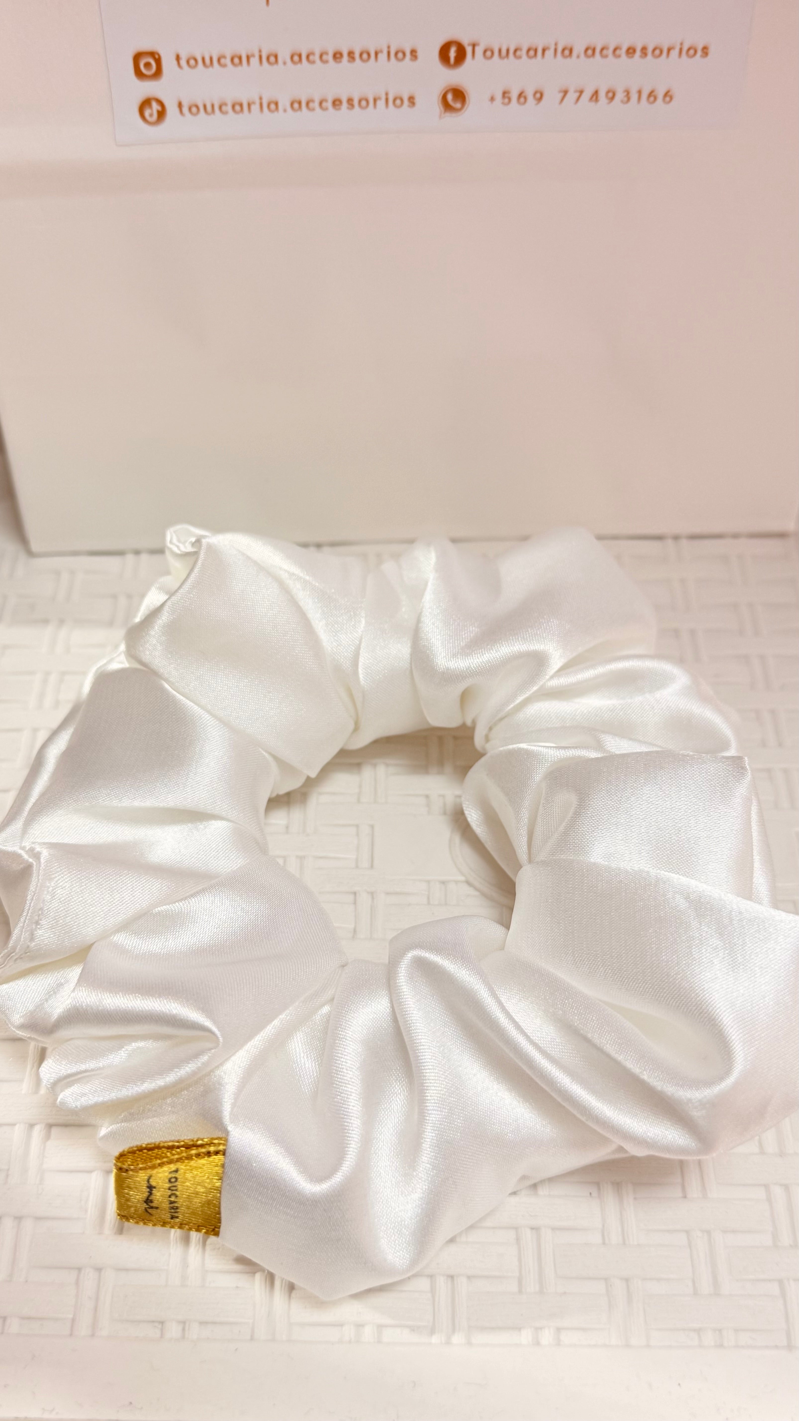 SCRUNCHIE MEDIANO SEDA ELEGANC